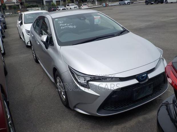 Toyota Corolla 2021 Silver