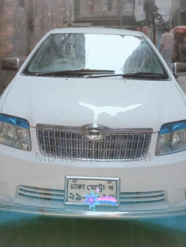 Toyota Corolla 2005 White