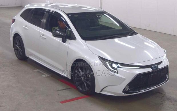 Toyota Corolla Touring 2021 Pearl