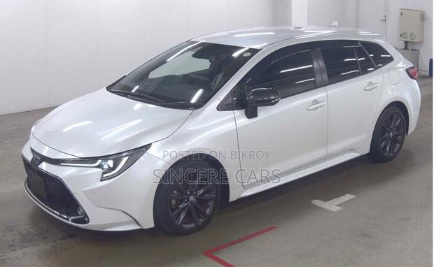 Toyota Corolla Touring 2021 Pearl