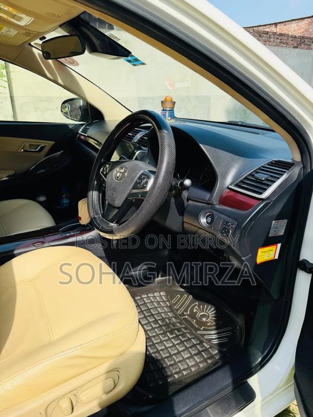Toyota Premio 2.0 FWD 2018 Pearl