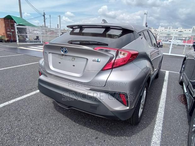 Toyota C-HR 2021 Gray