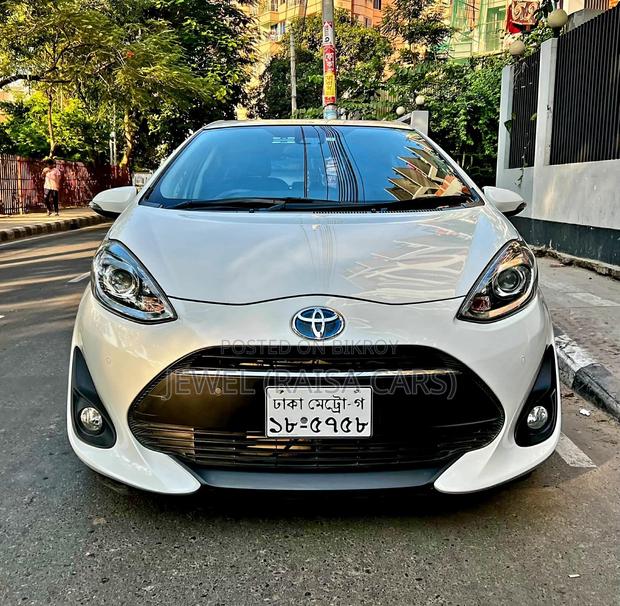 Toyota Aqua 2019 Pearl