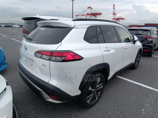 Toyota Corolla Cross 1.8 Hybrid FWD 2021 Pearl