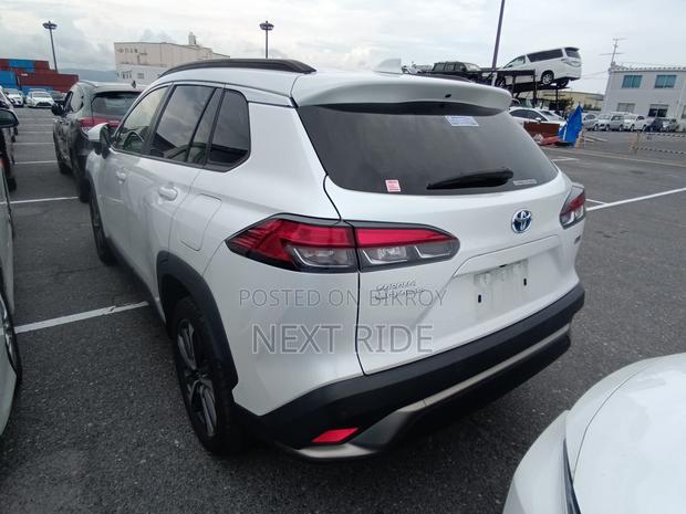 Toyota Corolla Cross 1.8 Hybrid FWD 2021 Pearl