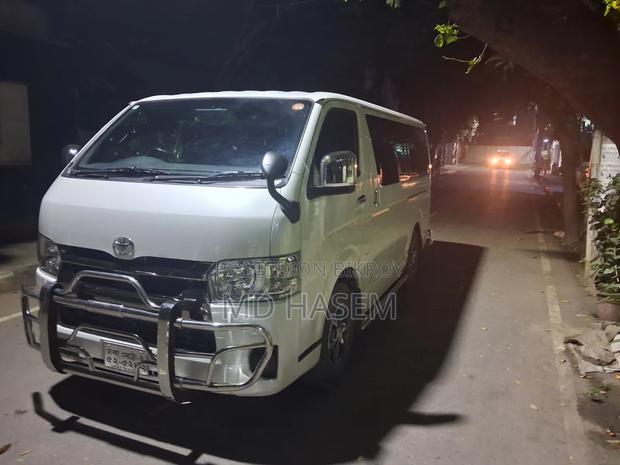 Toyota Noah 2025 Black