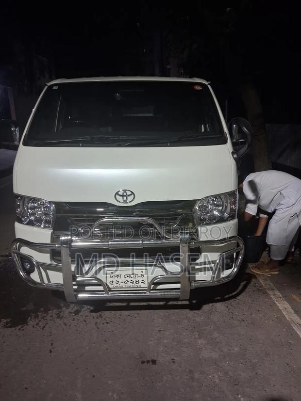 Toyota Noah 2025 Black