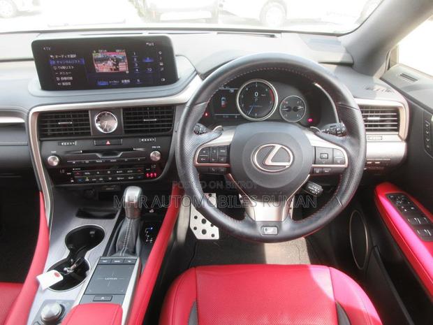 Lexus RX 2021 Pearl