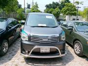 Toyota Noah 2.0 143hp AWD (7 Seater) 2012 Gray for sale