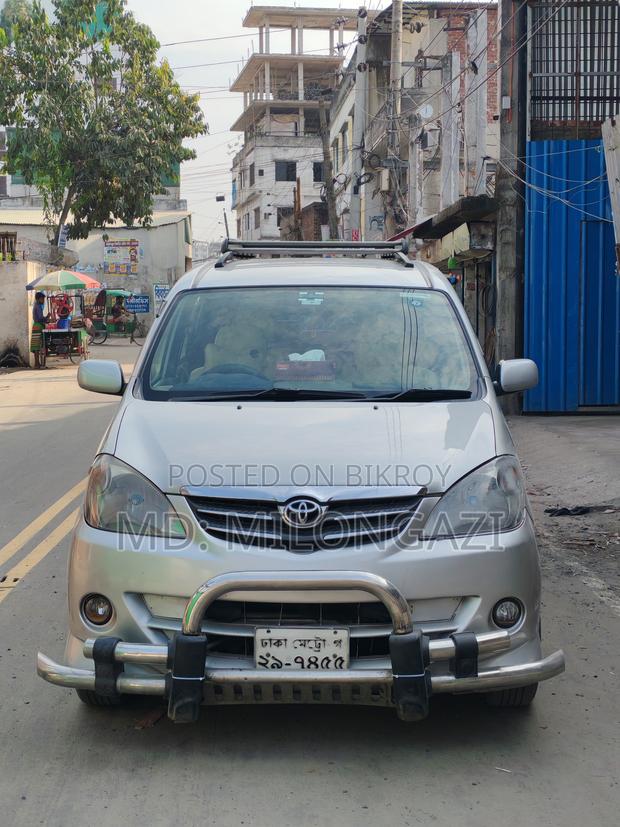 Toyota Avanza 2010 Silver