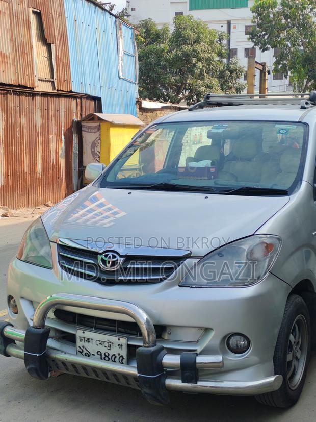 Toyota Avanza 2010 Silver