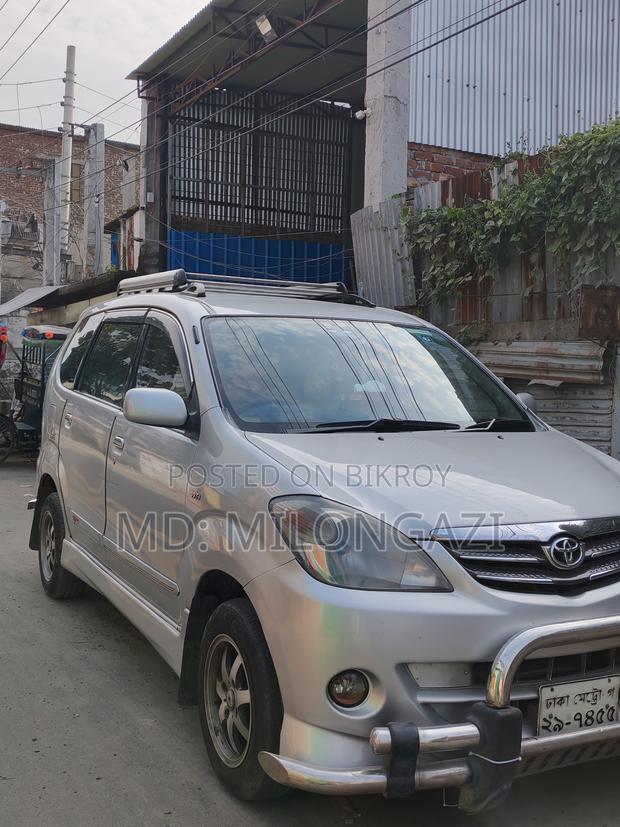 Toyota Avanza 2010 Silver