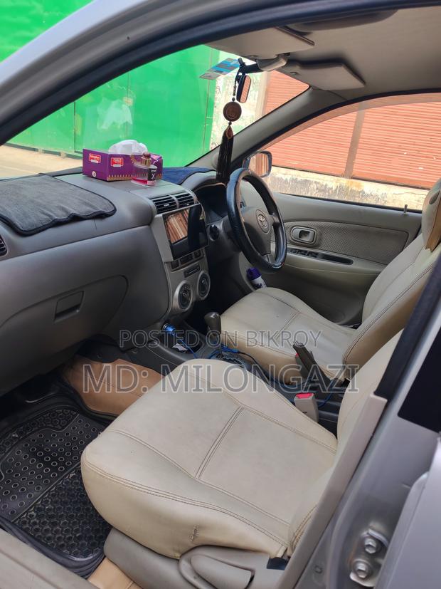 Toyota Avanza 2010 Silver