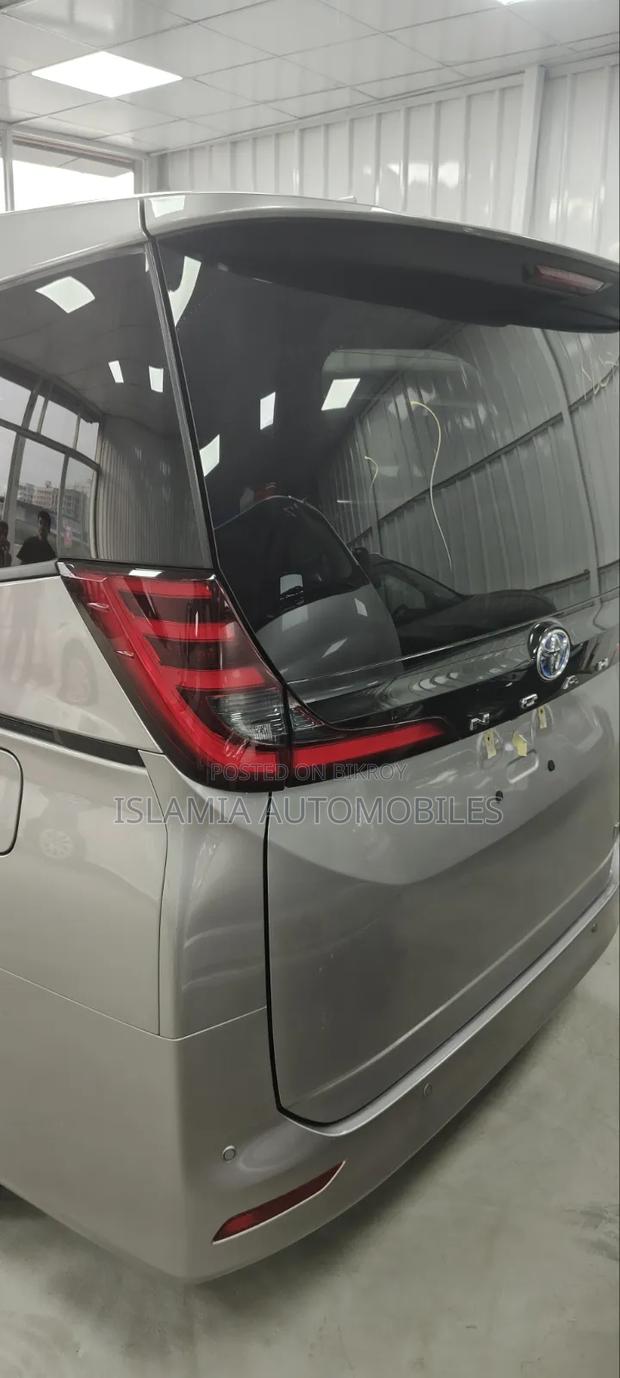 Toyota Noah 2023 Brown