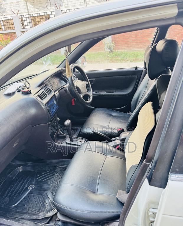 Toyota Corolla Sedan Automatic 1992 White