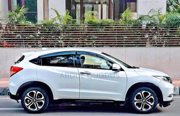 Honda Vezel 1.5 2WD 2014 Pearl