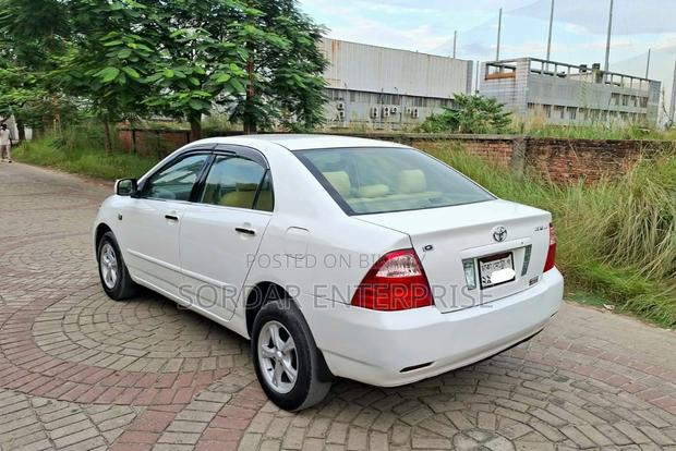 Toyota Corolla 2005 White