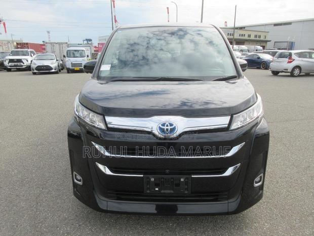 Toyota Noah 2022 Black