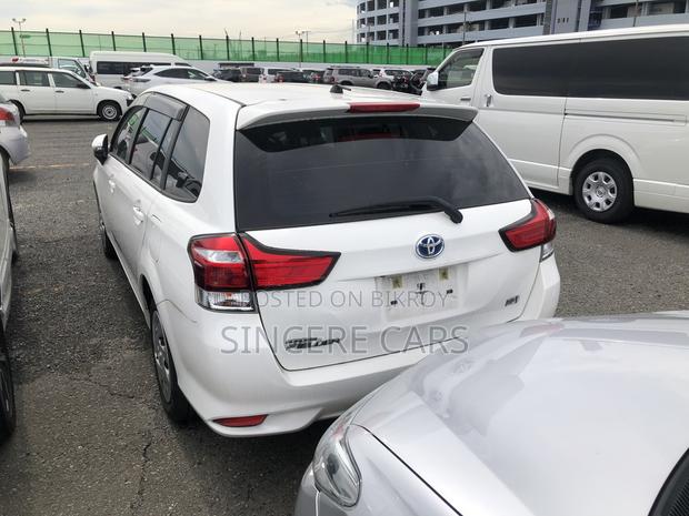 Toyota Corolla Fielder 2021 White