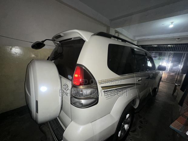 Toyota Land Cruiser Prado 2002 Pearl
