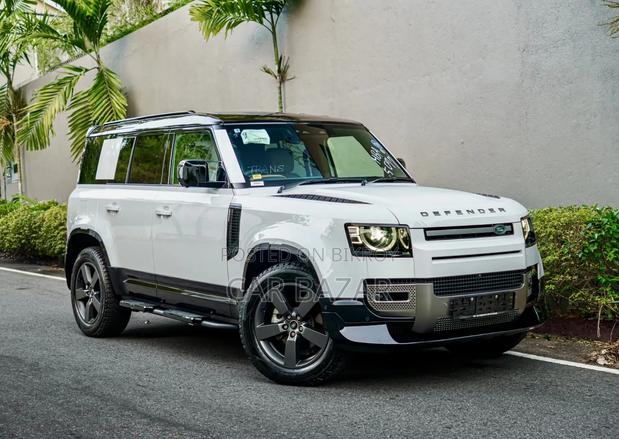 New Land Rover Defender 110 P300 S 2025 White