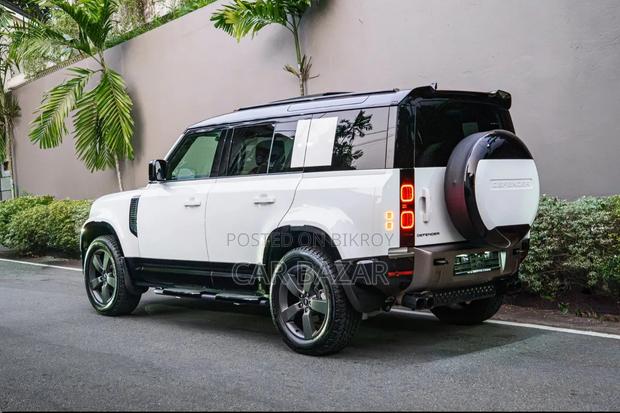 New Land Rover Defender 110 P300 S 2025 White