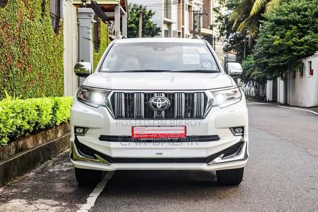 Toyota Land Cruiser Prado Kakadu 2023 White