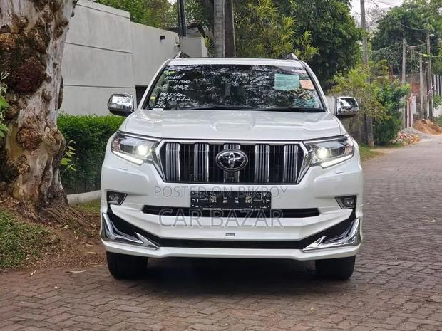 Toyota Land Cruiser Prado 2.7 2023 Pearl
