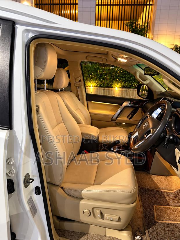 Toyota Land Cruiser Prado 2016 White