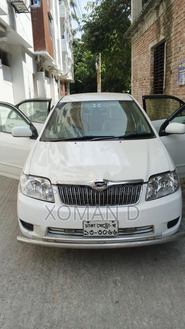 Toyota Corolla 2005 White