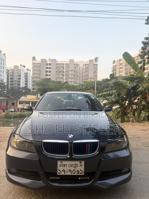 BMW 3 Series 320i RWD 2005 Blue