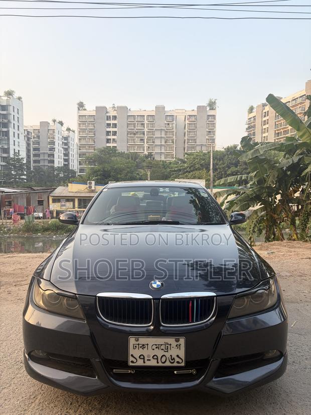 BMW 3 Series 320i RWD 2005 Blue
