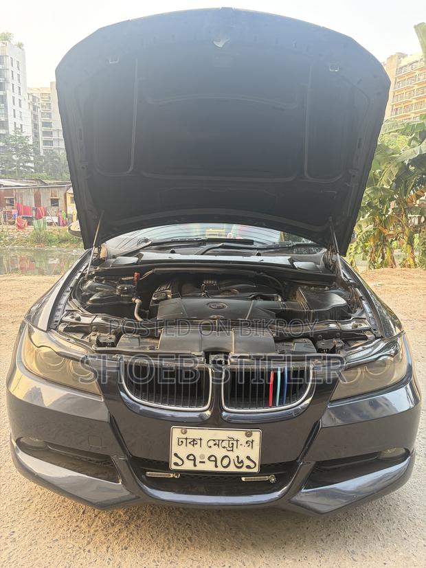 BMW 3 Series 320i RWD 2005 Blue