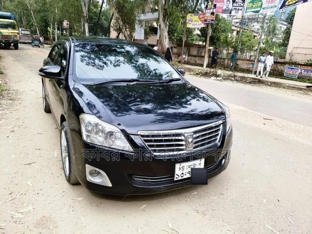 Toyota Premio 2015 Black