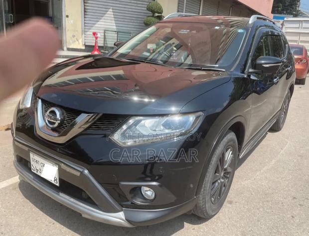 Nissan X-Trail 2.0 Hybrid FWD 2015 Black