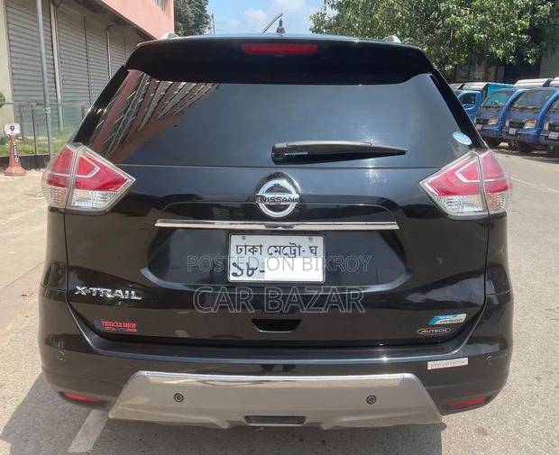 Nissan X-Trail 2.0 Hybrid FWD 2015 Black