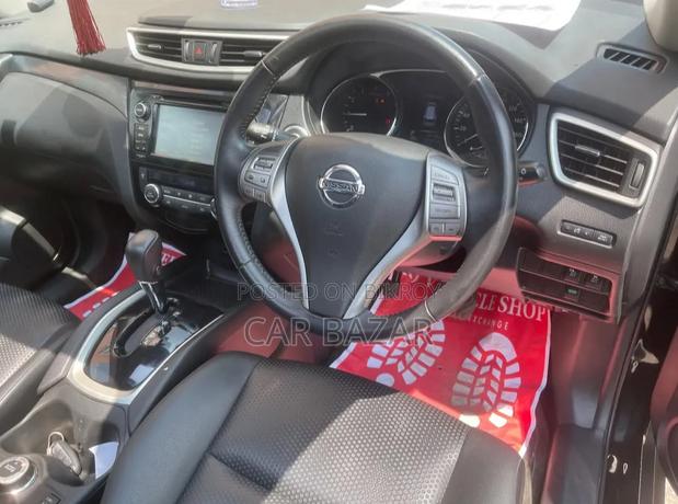 Nissan X-Trail 2.0 Hybrid FWD 2015 Black
