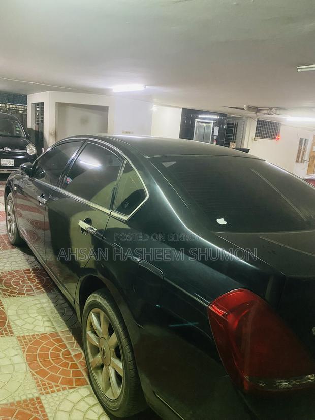 Nissan Cefiro 2004 Black