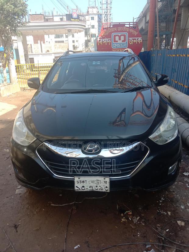 Hyundai Tucson 2012 Black