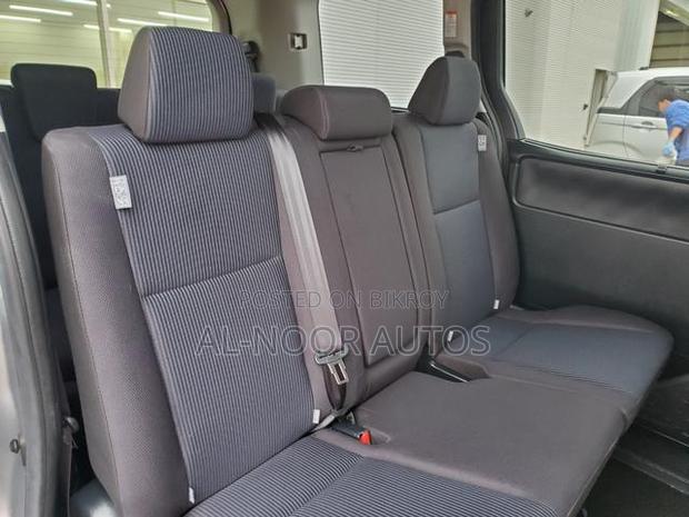 Toyota Noah 2.0 FWD (8 Seater) 2021 Silver