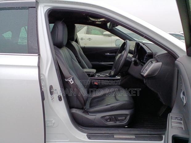 Toyota Crown 2021 Pearl