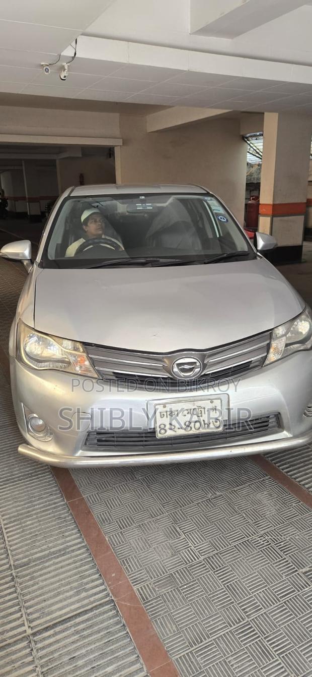 Toyota Axio 2015 Silver