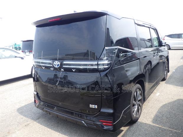 Toyota Voxy Hybrid S-Z 2WD 7-Seater 2024 Black