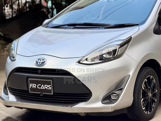 Toyota Aqua 2020 Silver