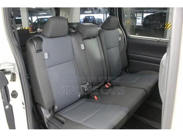 Toyota Noah 2022 White