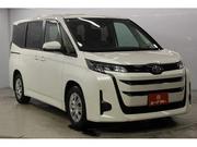 Toyota Noah 2022 White for sale