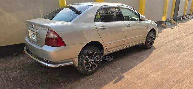 Toyota Corolla Sedan 2005 Beige