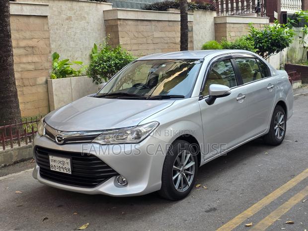 Toyota Axio 2016 Silver