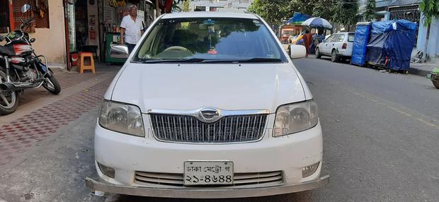 Toyota Corolla 2004 White