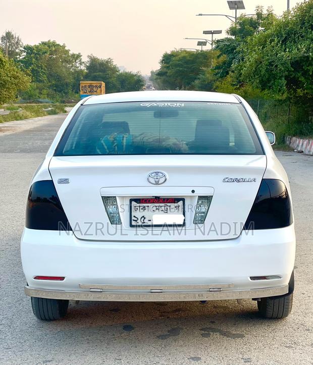Toyota Corolla 2004 White